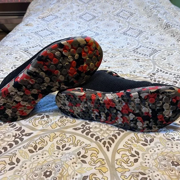 Black No-Bull with Red/Gray/Black soles. - Picture 3 of 4